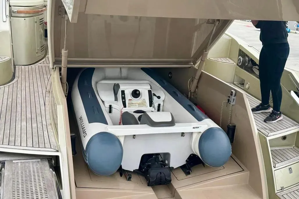 2010-riva-rivale-52-power-10053646-20260112052932887-3