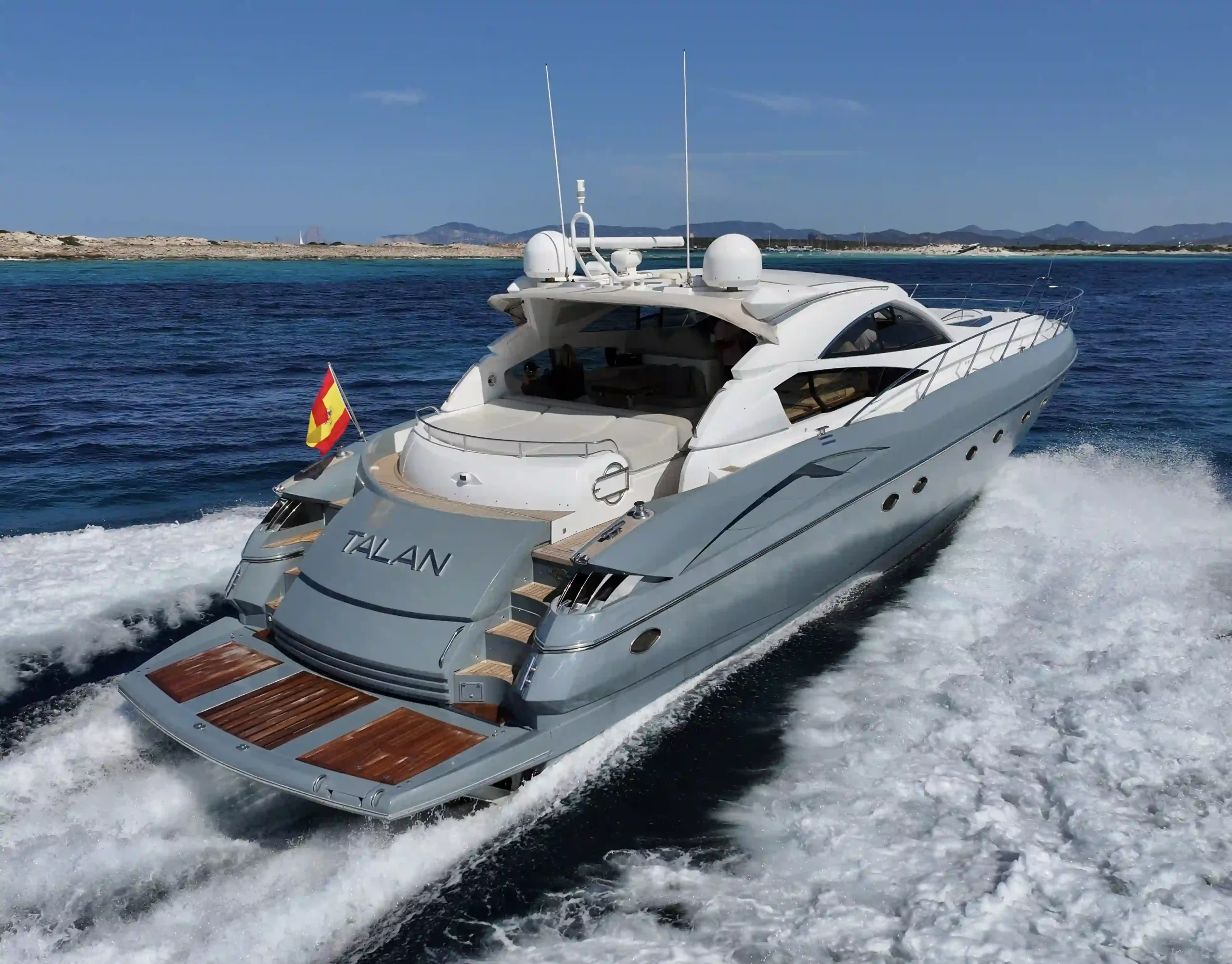 SCI_High_Exterior_Pictures_Sunseeker_Predator_68_Talan_2024_001_HIRE-IBIZA-BOAT-6-scaled